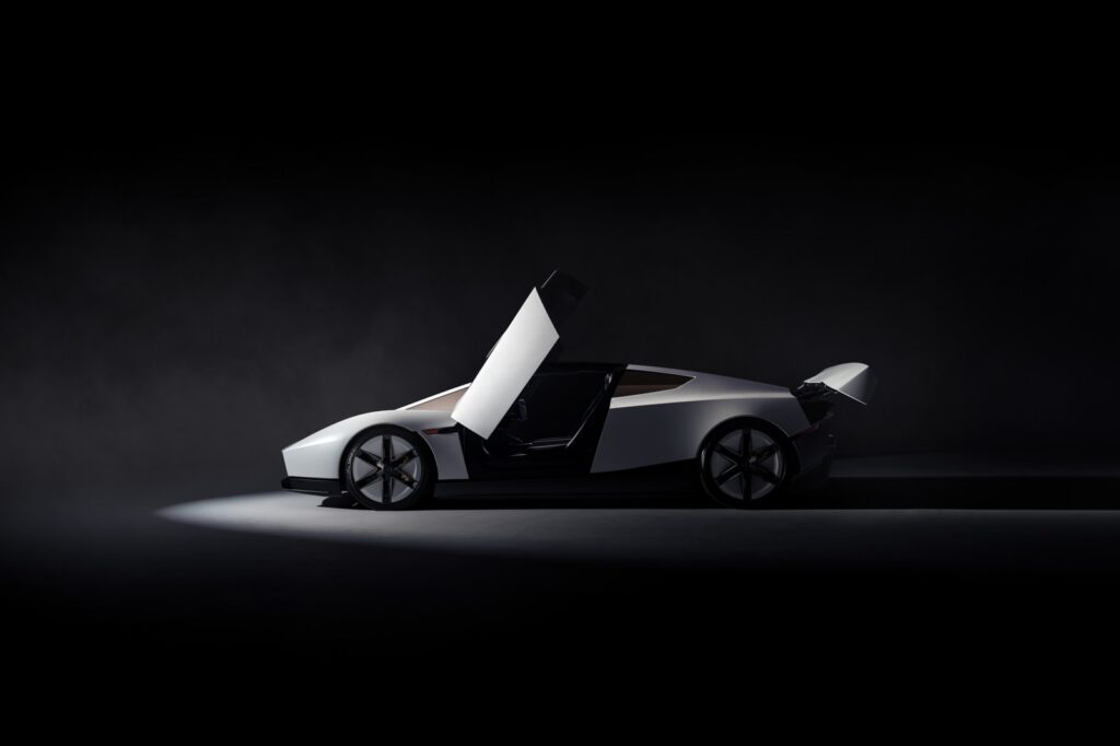 Tesla presenta el nuevo Roadster con propulsores de SpaceX: conduce boca abajo y “vuela” Nuevo Tesla Roadster presentado el 15 de octubre de 2026